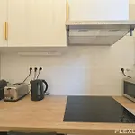Flexliving - 99 Felix Faure - Room
